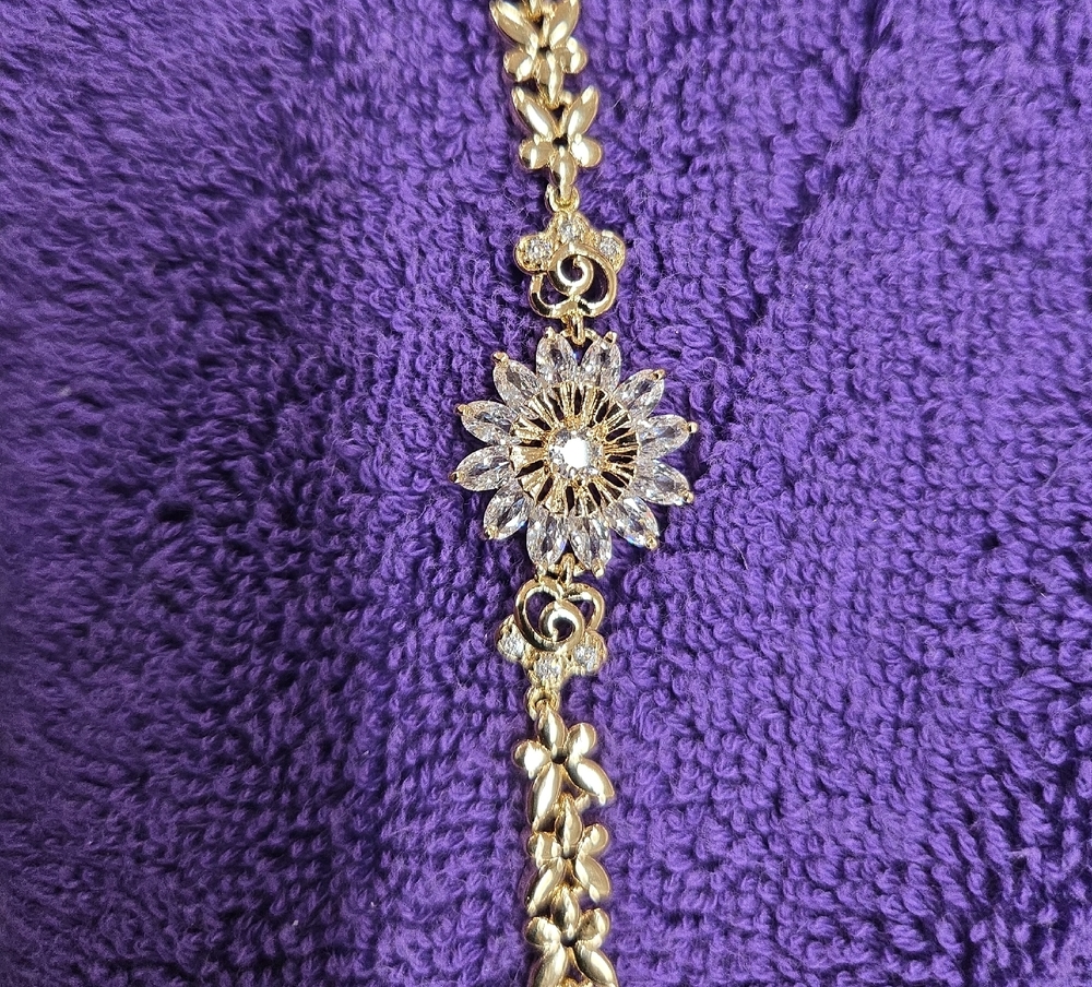 18k Gold Plated Elegant Gold Floral Bracelet